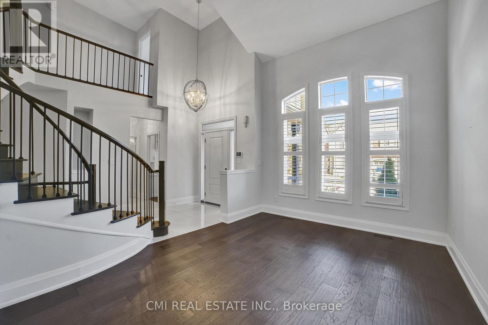 2171 Jardine Crescent, Burlington, Ontario  L7L 7K1 - Photo 10 - W12838482