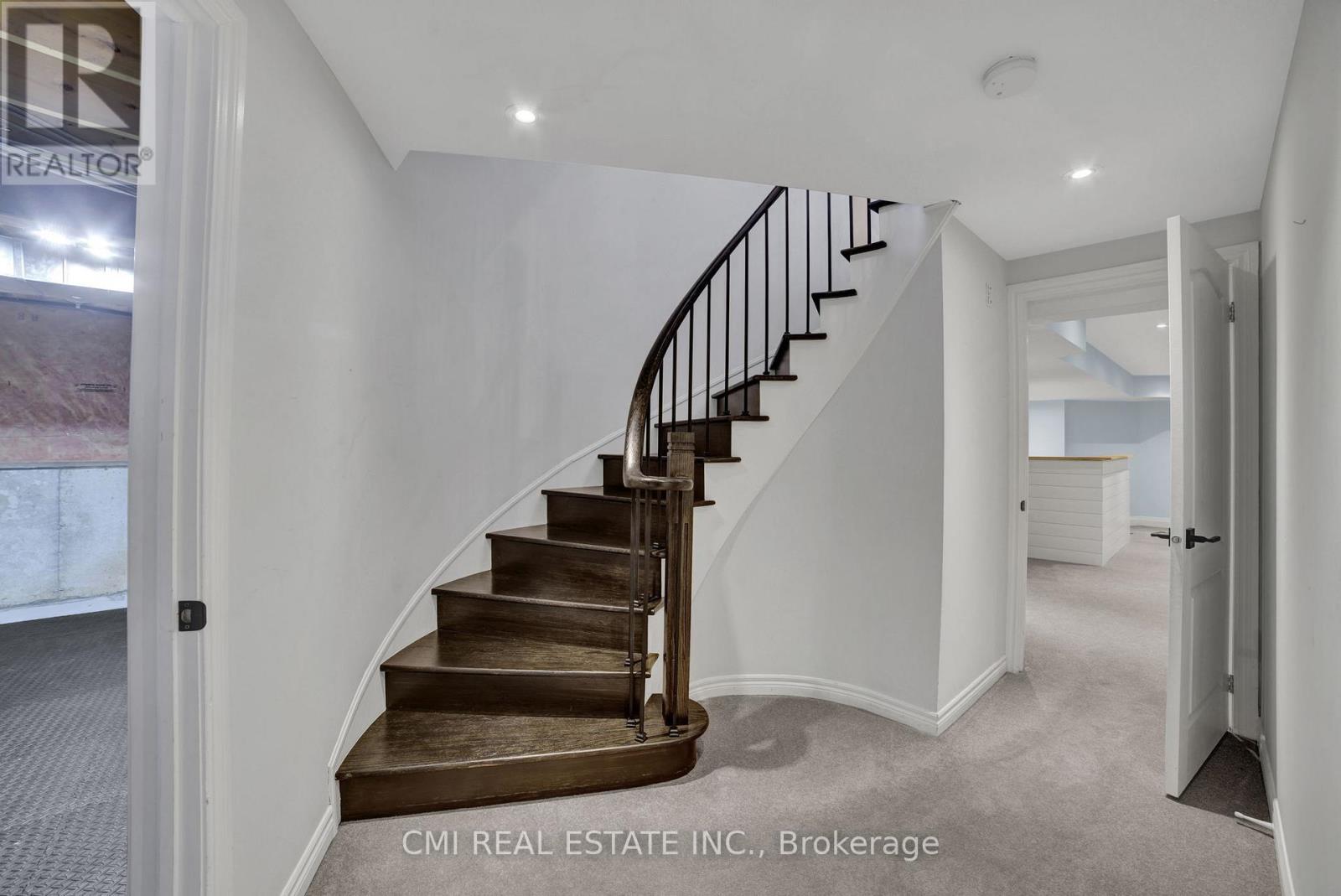 2171 Jardine Crescent, Burlington, Ontario  L7L 7K1 - Photo 14 - W12838482