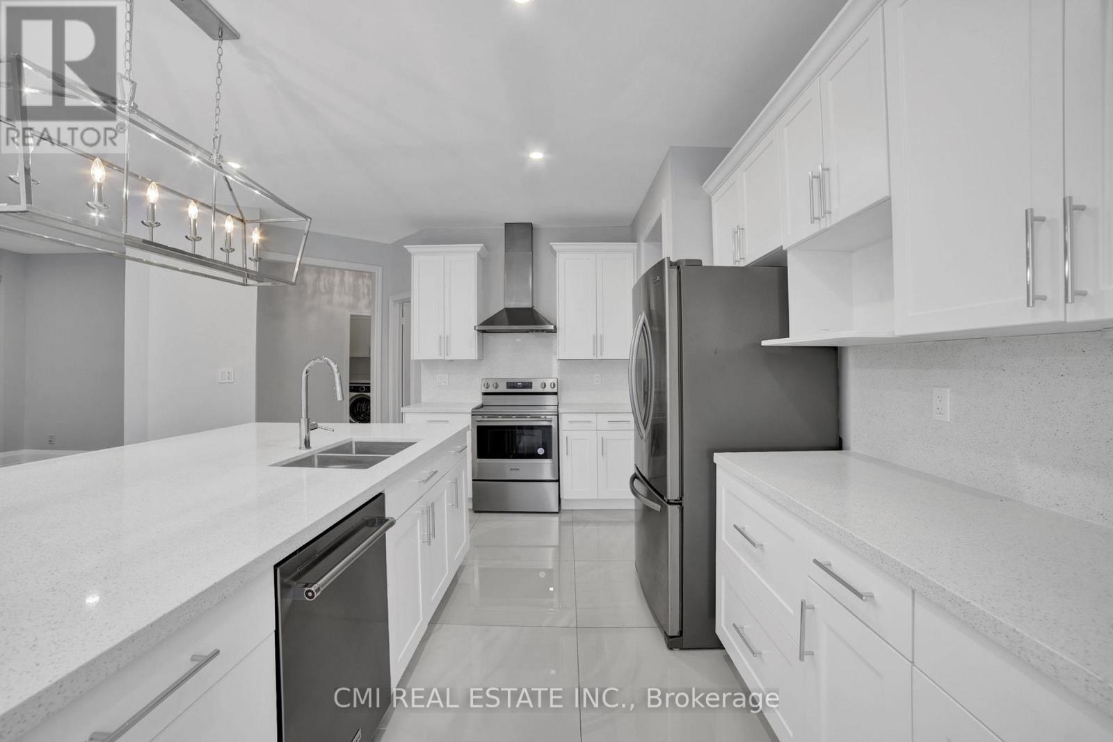 2171 Jardine Crescent, Burlington, Ontario  L7L 7K1 - Photo 18 - W12838482