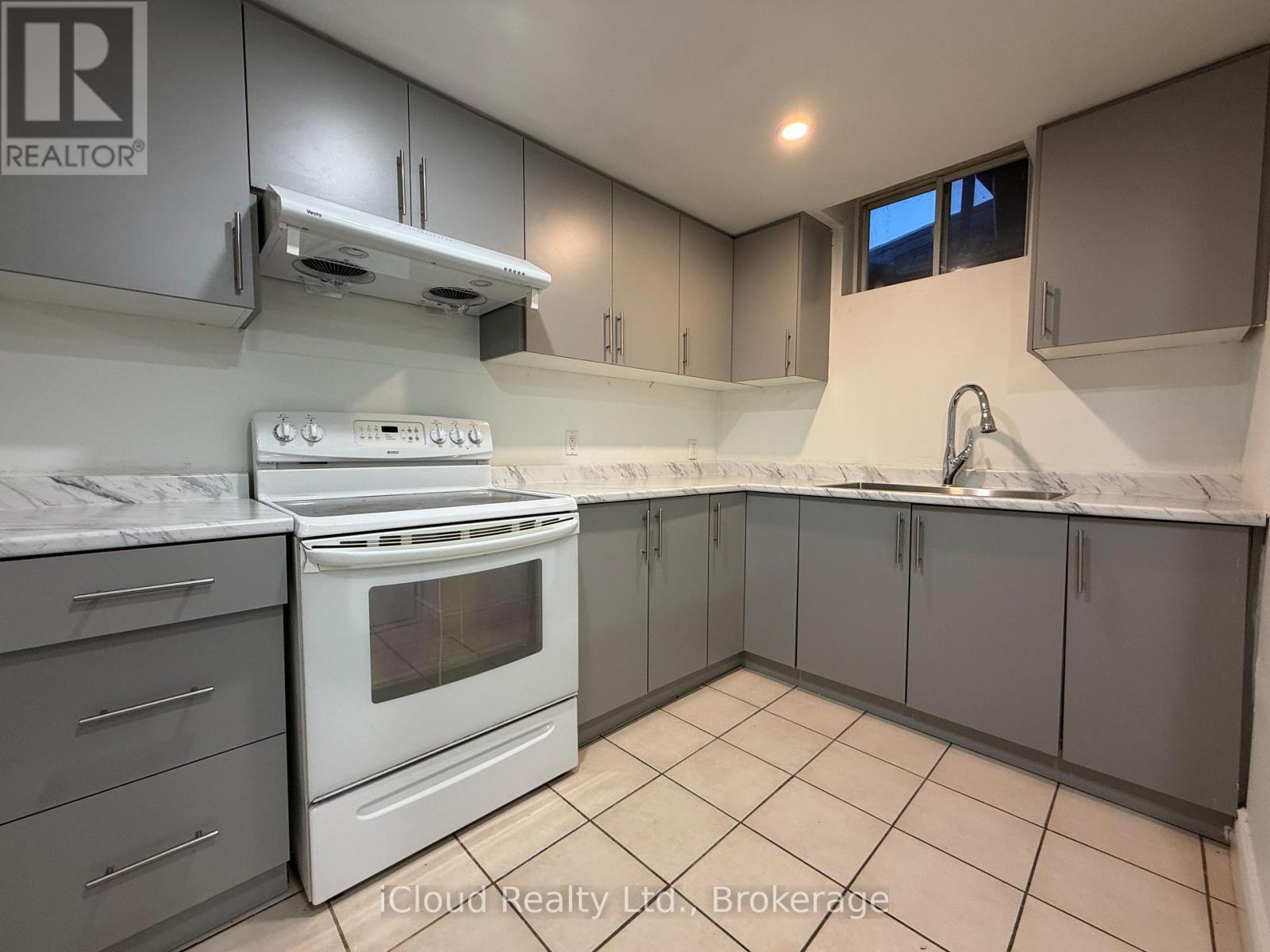 Basement - 41 Manitou Crescent N, Brampton, Ontario  L6S 2Z6 - Photo 12 - W12838502