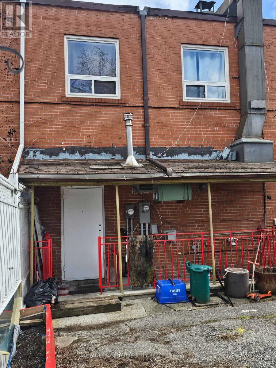 939 Lakeshore Road E, Mississauga, Ontario  L5E 1E3 - Photo 5 - W12838514