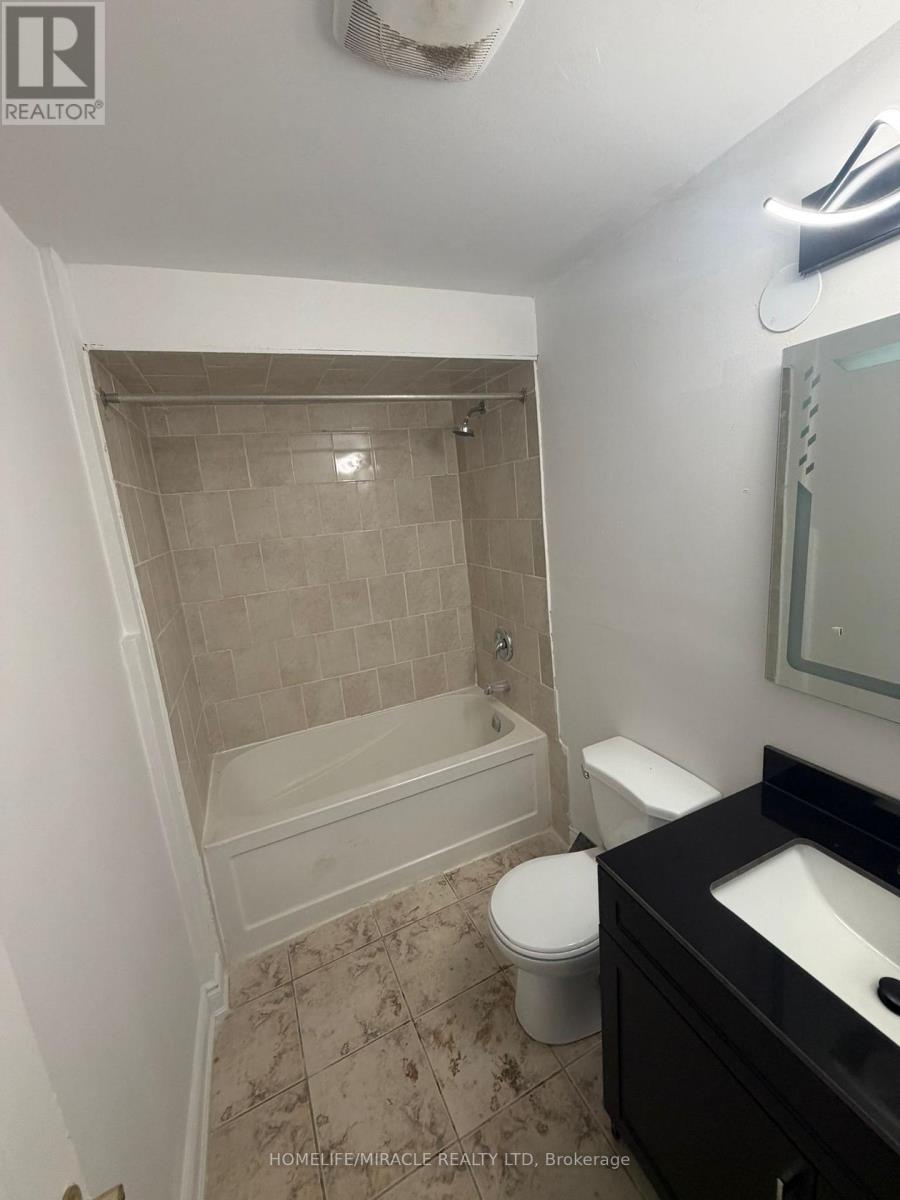 98 Speedwell Street, Brampton, Ontario  L6X 5H1 - Photo 13 - W12838522