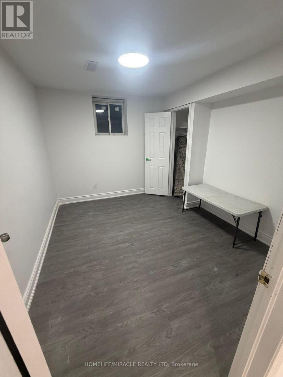 98 Speedwell Street, Brampton, Ontario  L6X 5H1 - Photo 7 - W12838522