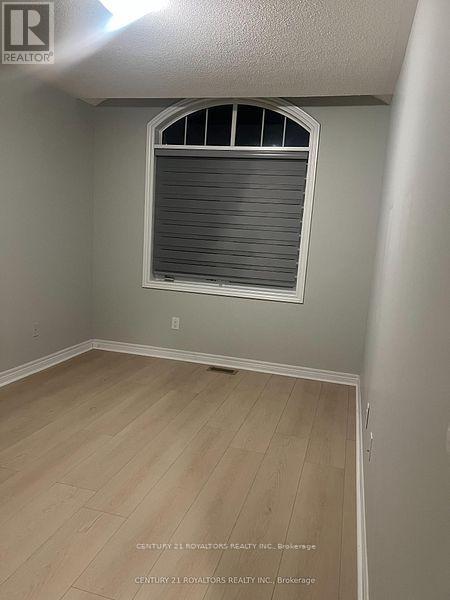 12 Foliage Drive, Brampton, Ontario  L7A 0B6 - Photo 15 - W12838532