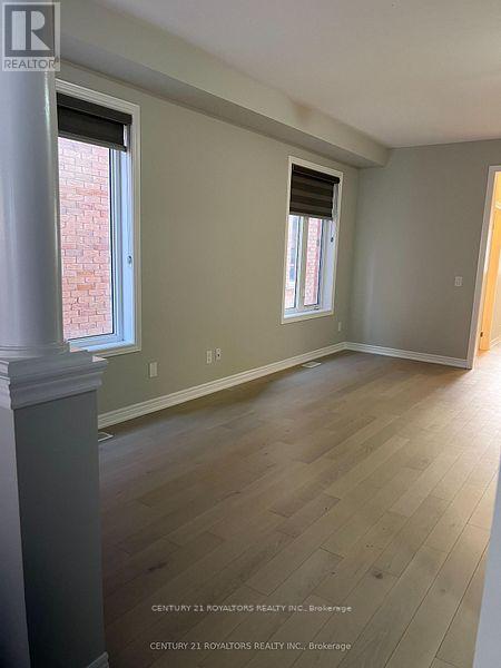 12 Foliage Drive, Brampton, Ontario  L7A 0B6 - Photo 5 - W12838532