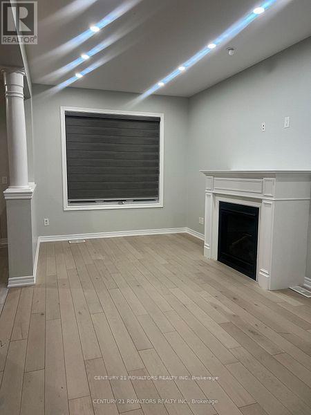 12 Foliage Drive, Brampton, Ontario  L7A 0B6 - Photo 7 - W12838532