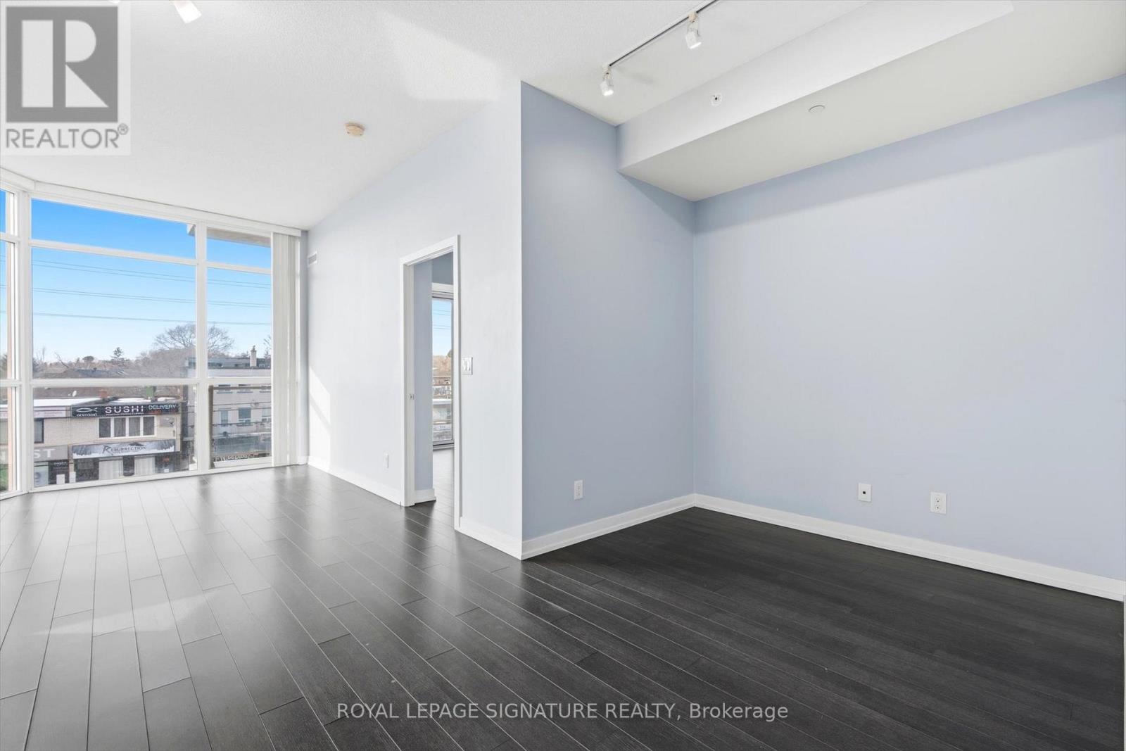 310 - 5101 Dundas Street W, Toronto, Ontario  M9A 5G8 - Photo 5 - W12838560