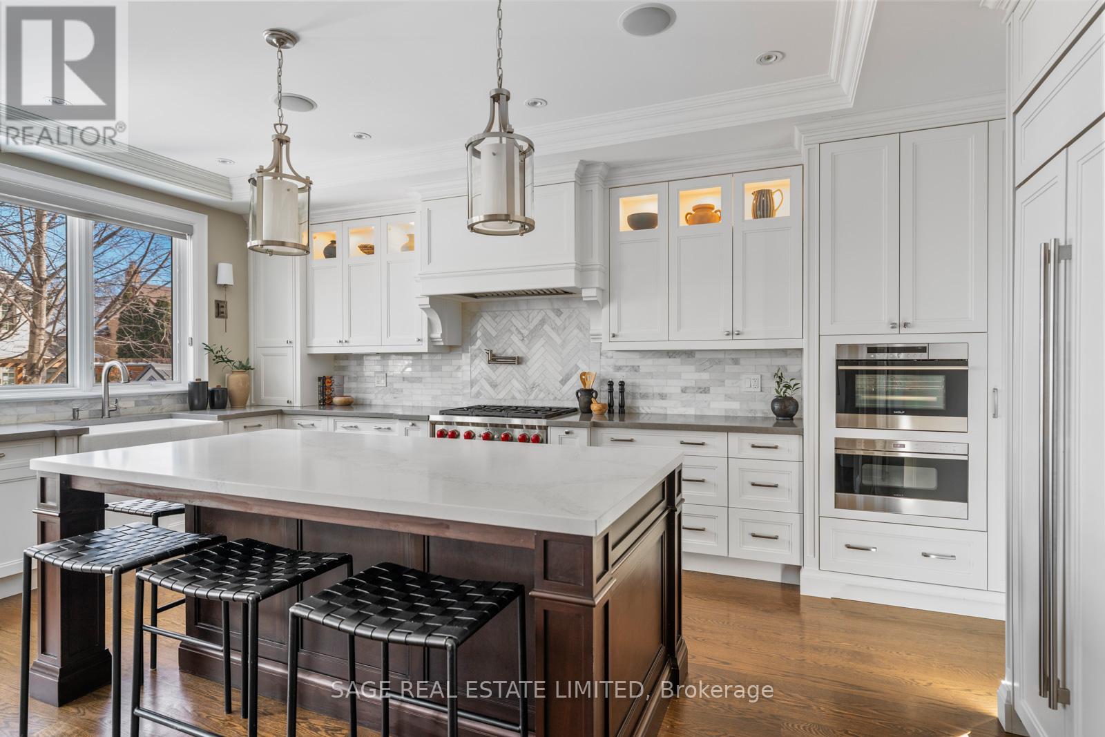 925 Royal York Road, Toronto (Stonegate-Queensway), Ontario  M8Y 2V8 - Photo 16 - W12838594