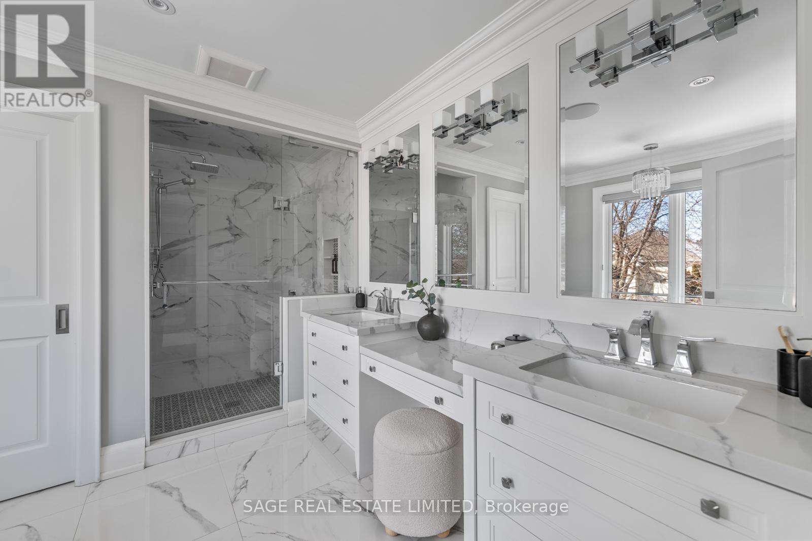 925 Royal York Road, Toronto (Stonegate-Queensway), Ontario  M8Y 2V8 - Photo 36 - W12838594