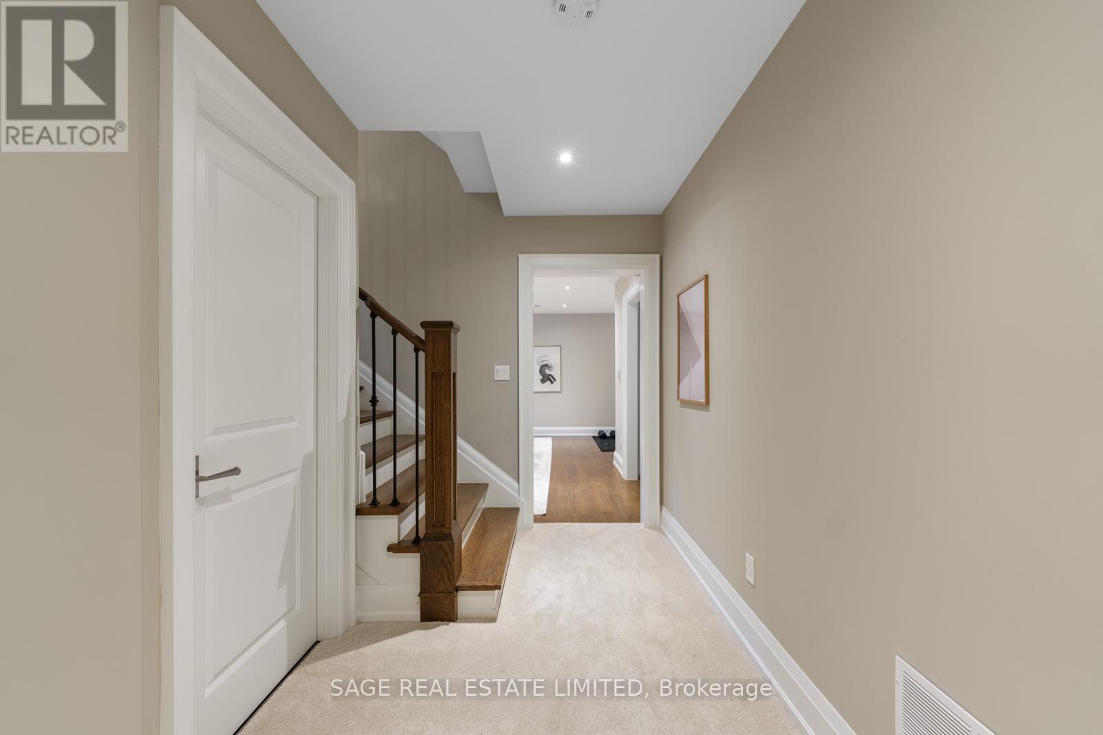 925 Royal York Road, Toronto (Stonegate-Queensway), Ontario  M8Y 2V8 - Photo 42 - W12838594