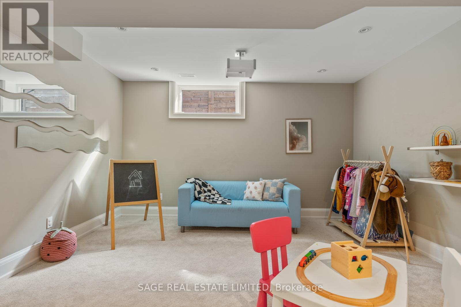 925 Royal York Road, Toronto (Stonegate-Queensway), Ontario  M8Y 2V8 - Photo 44 - W12838594