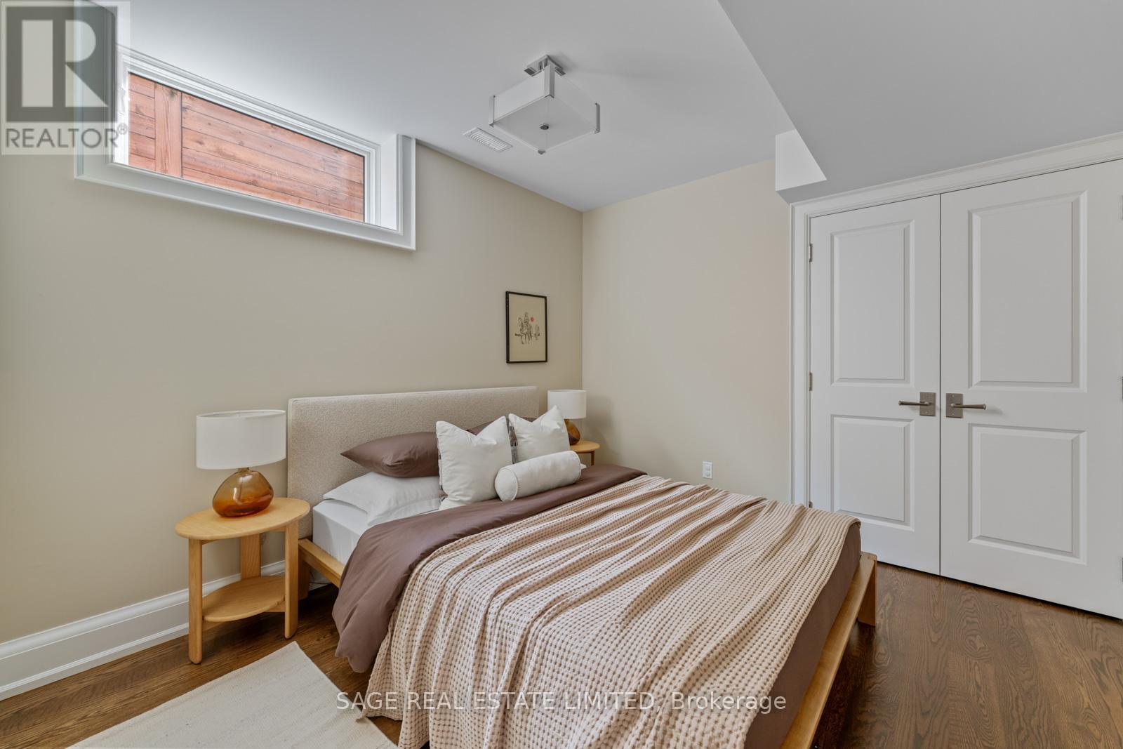 925 Royal York Road, Toronto (Stonegate-Queensway), Ontario  M8Y 2V8 - Photo 48 - W12838594