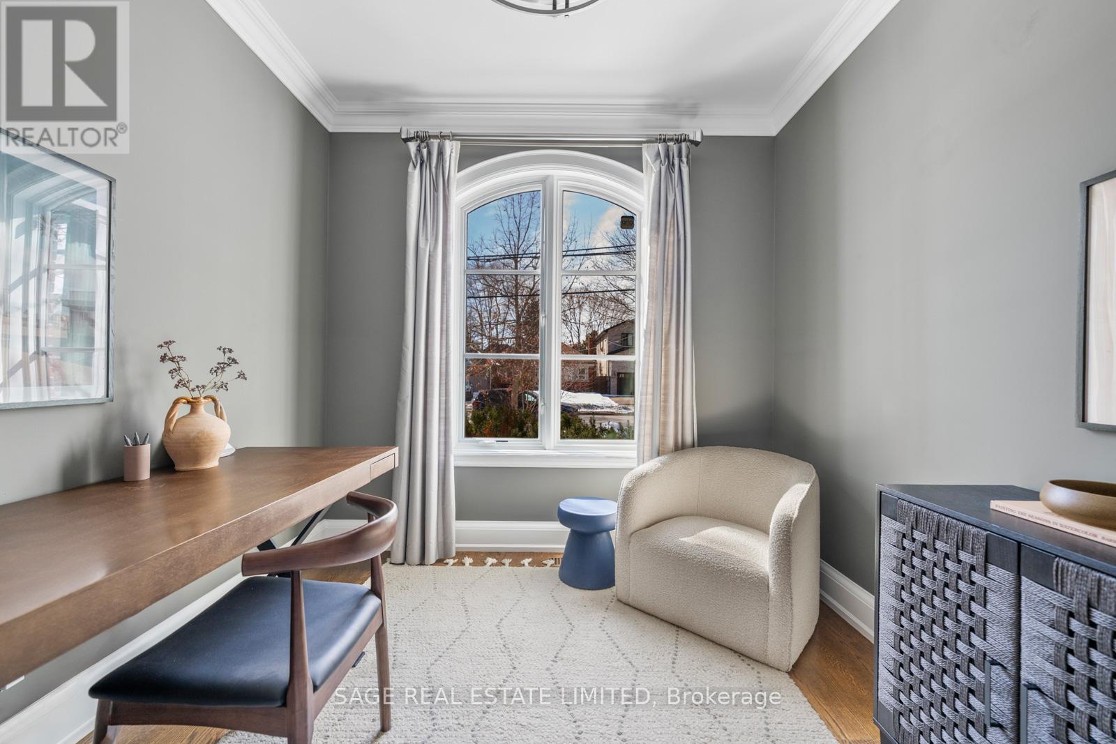 925 Royal York Road, Toronto (Stonegate-Queensway), Ontario  M8Y 2V8 - Photo 5 - W12838594