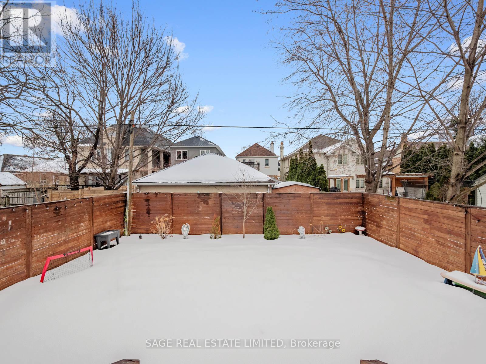 925 Royal York Road, Toronto (Stonegate-Queensway), Ontario  M8Y 2V8 - Photo 50 - W12838594