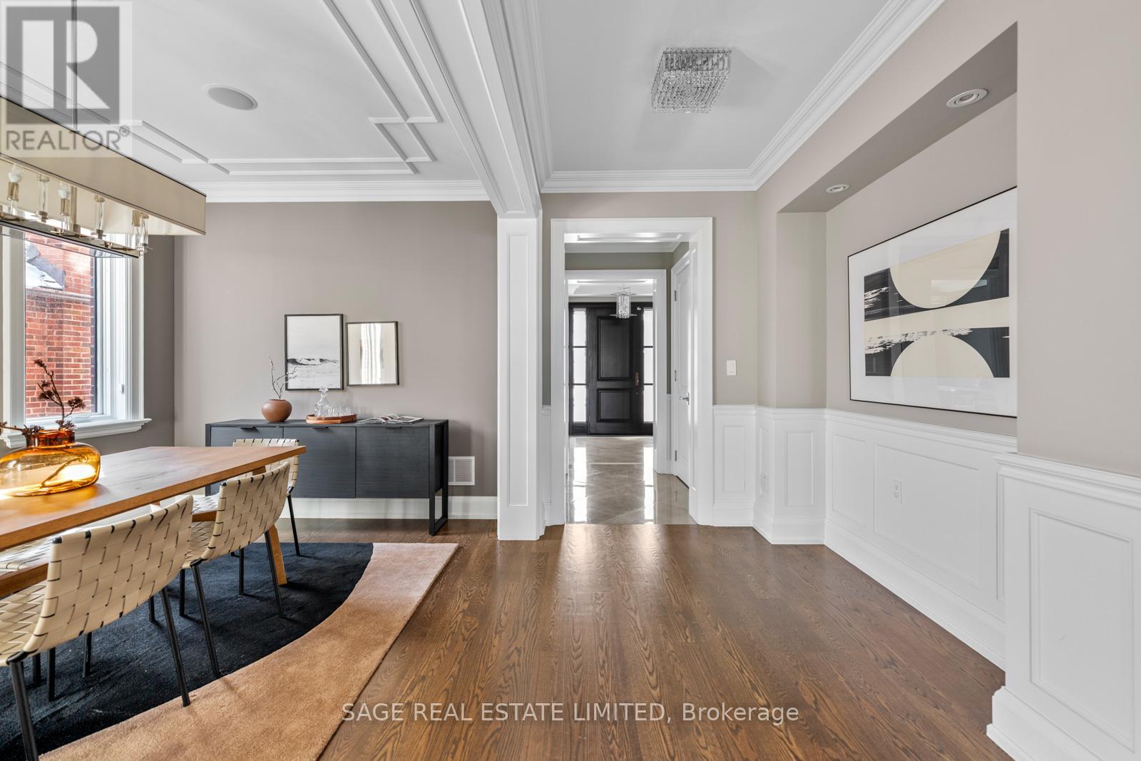 925 Royal York Road, Toronto (Stonegate-Queensway), Ontario  M8Y 2V8 - Photo 7 - W12838594