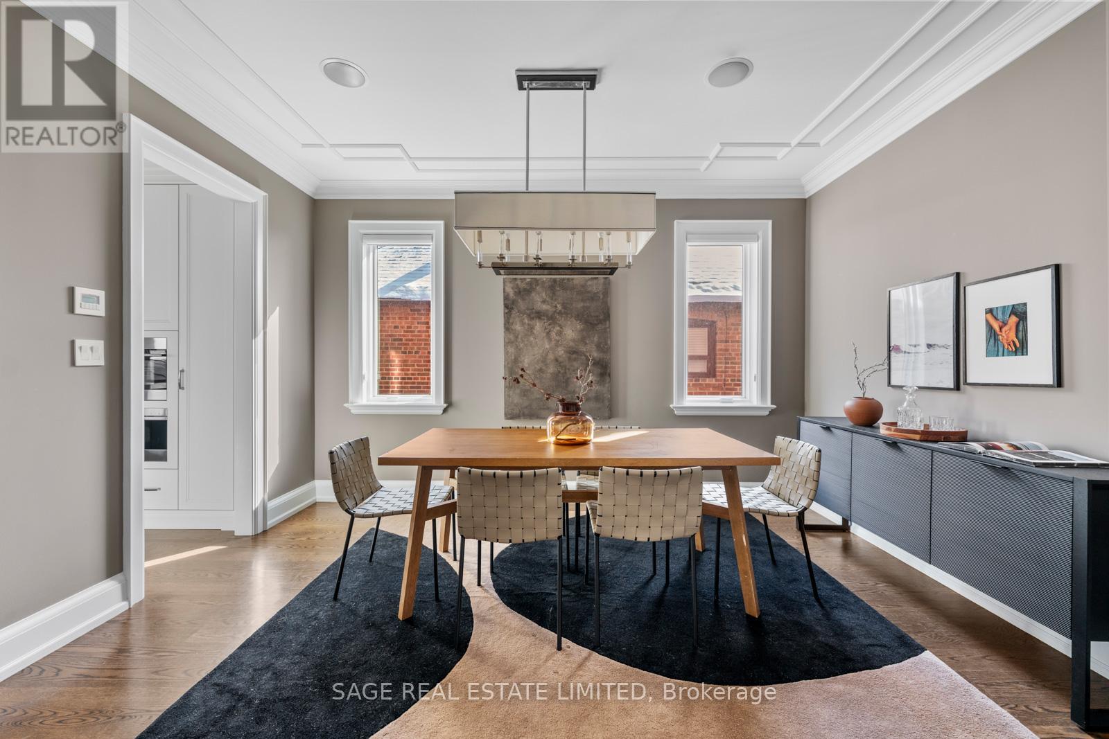 925 Royal York Road, Toronto (Stonegate-Queensway), Ontario  M8Y 2V8 - Photo 8 - W12838594