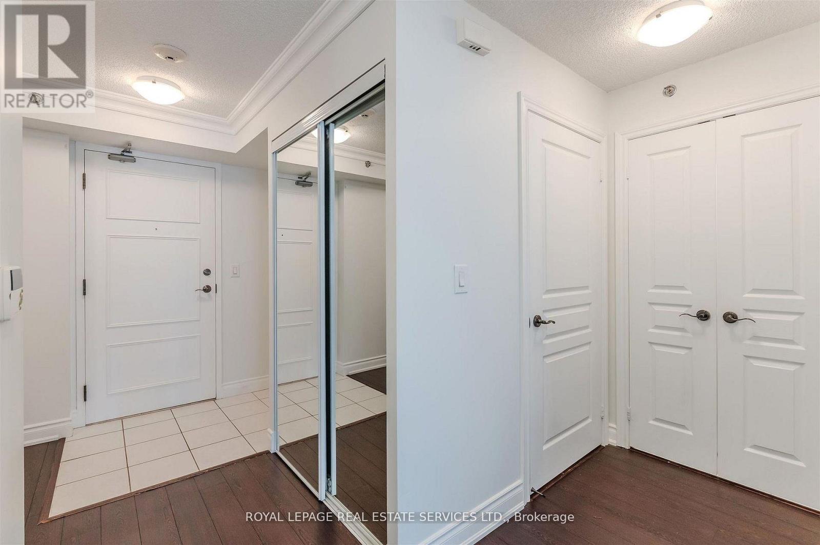 1109 - 3 Marine Parade Drive, Toronto, Ontario  M8V 3Z5 - Photo 3 - W12838604