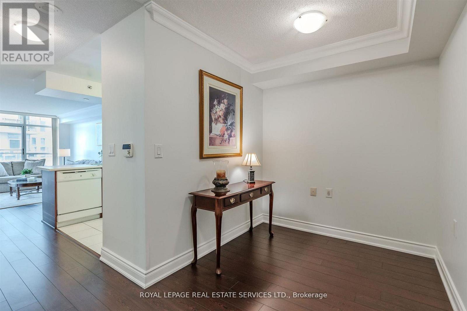 1109 - 3 Marine Parade Drive, Toronto, Ontario  M8V 3Z5 - Photo 4 - W12838604