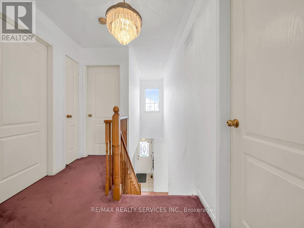 118 Queen Mary Drive, Brampton, Ontario  L7A 2R5 - Photo 19 - W12838610