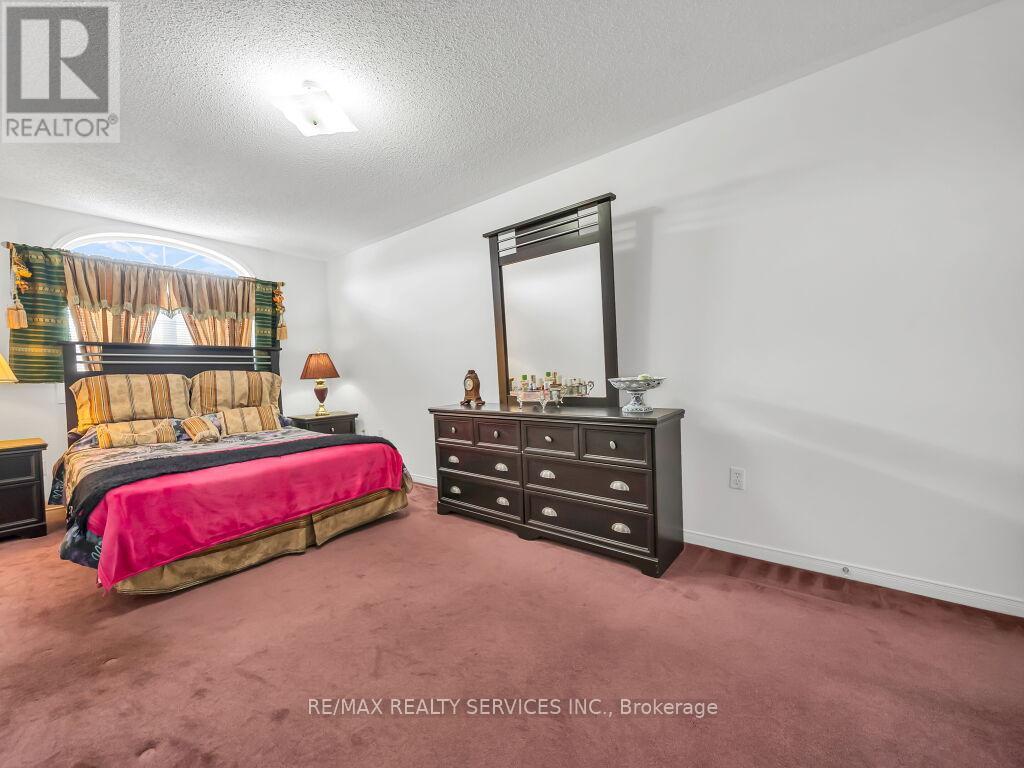 118 Queen Mary Drive, Brampton, Ontario  L7A 2R5 - Photo 22 - W12838610