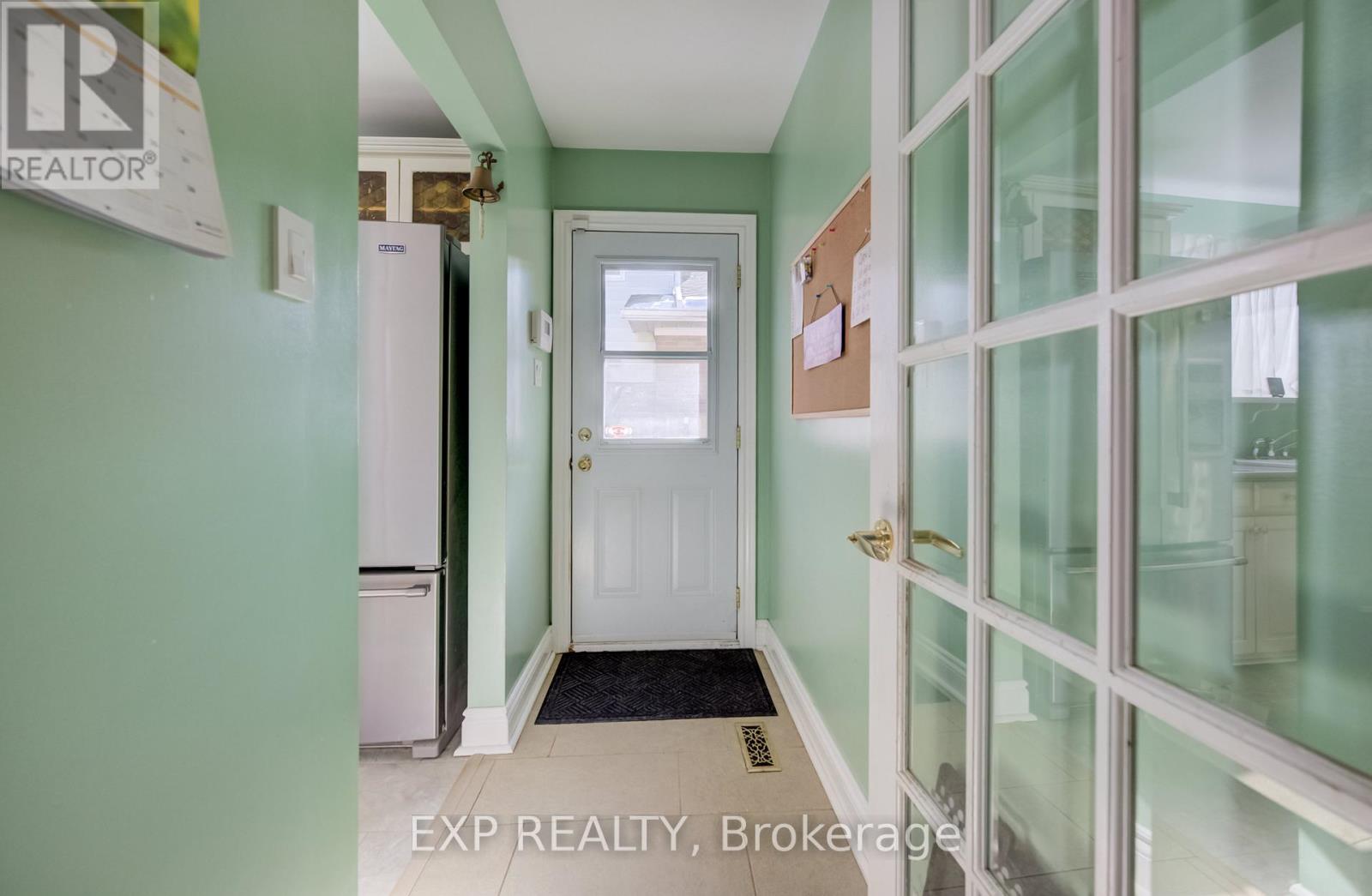 2593 Barcella Crescent, Mississauga, Ontario  L5K 1E5 - Photo 17 - W12838624