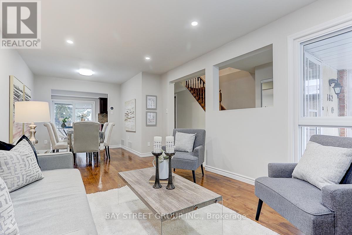 182 Risebrough Circuit, Markham, Ontario  L3R 3E3 - Photo 10 - N12813876