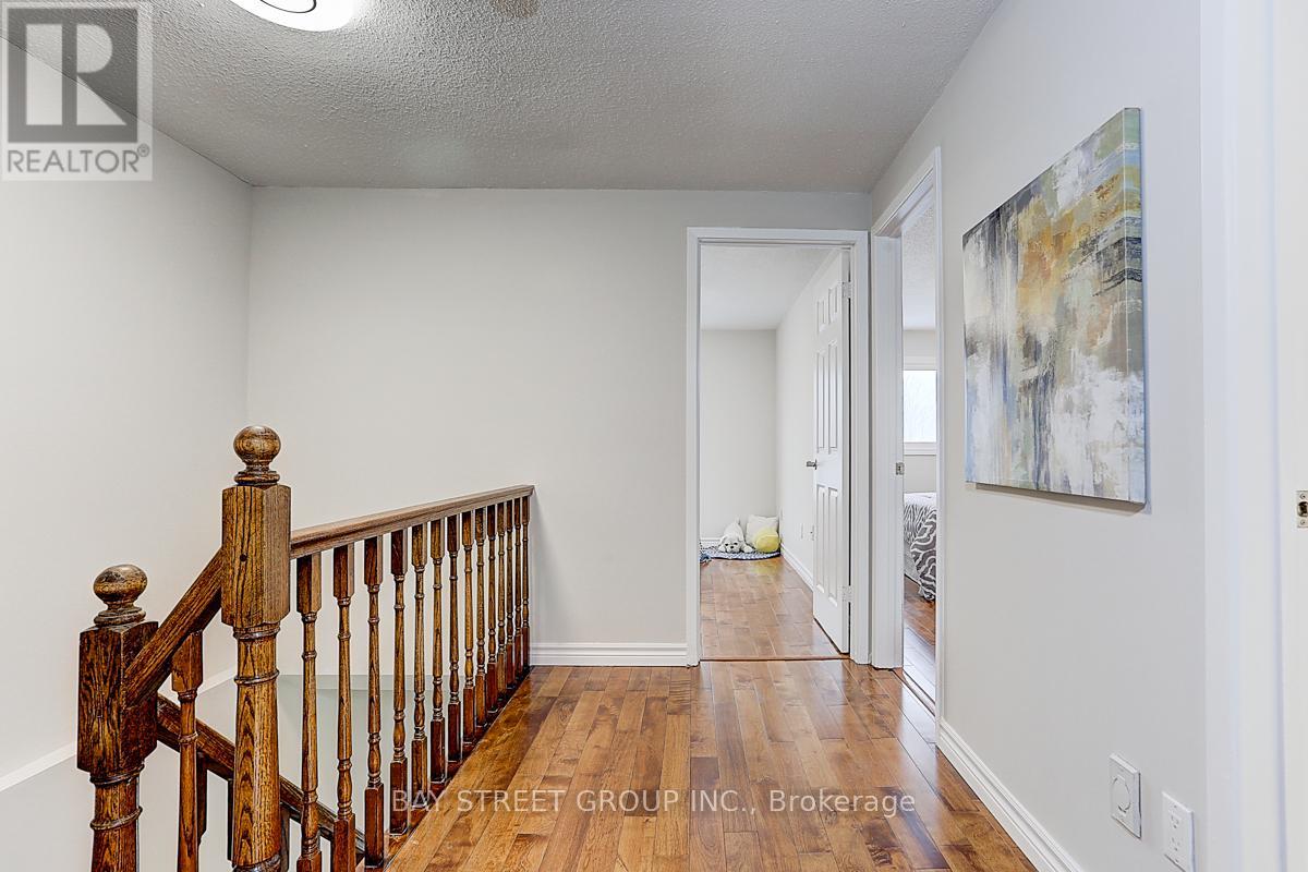 182 Risebrough Circuit, Markham, Ontario  L3R 3E3 - Photo 27 - N12813876