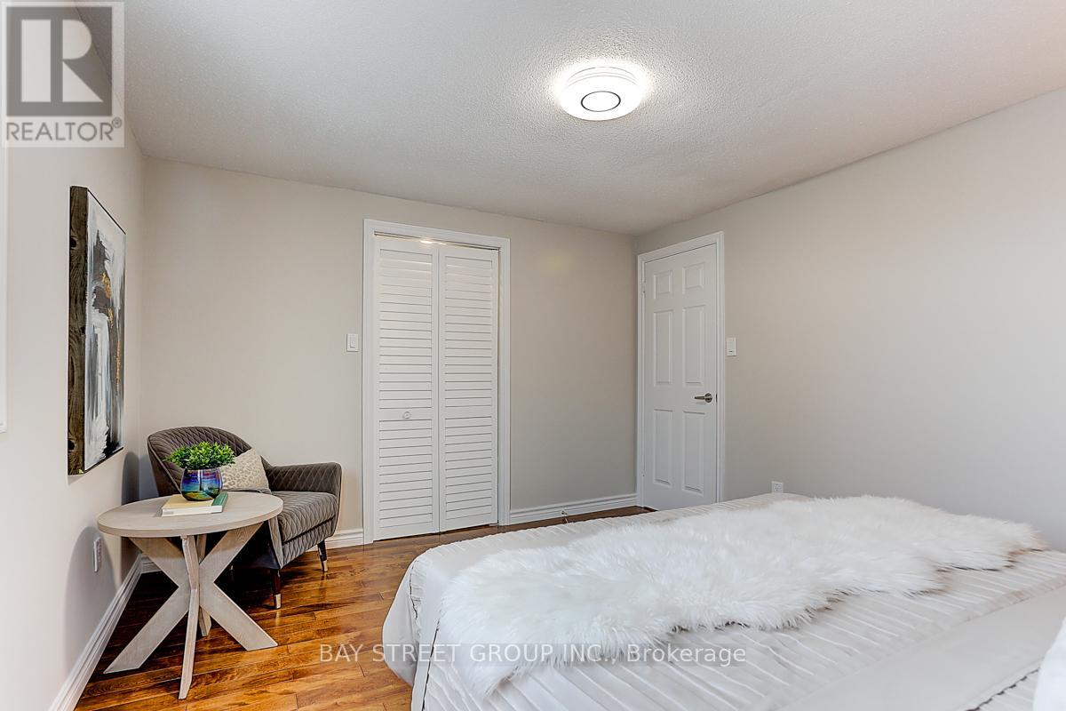 182 Risebrough Circuit, Markham, Ontario  L3R 3E3 - Photo 30 - N12813876