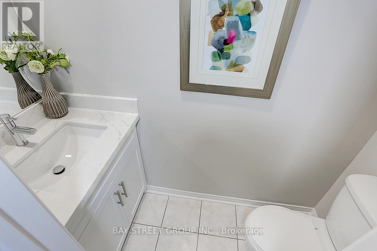 182 Risebrough Circuit, Markham, Ontario  L3R 3E3 - Photo 25 - N12813876