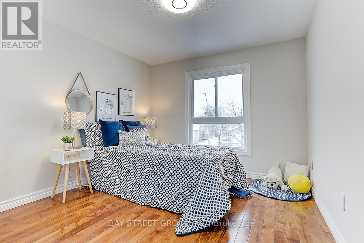 182 Risebrough Circuit, Markham, Ontario  L3R 3E3 - Photo 31 - N12813876