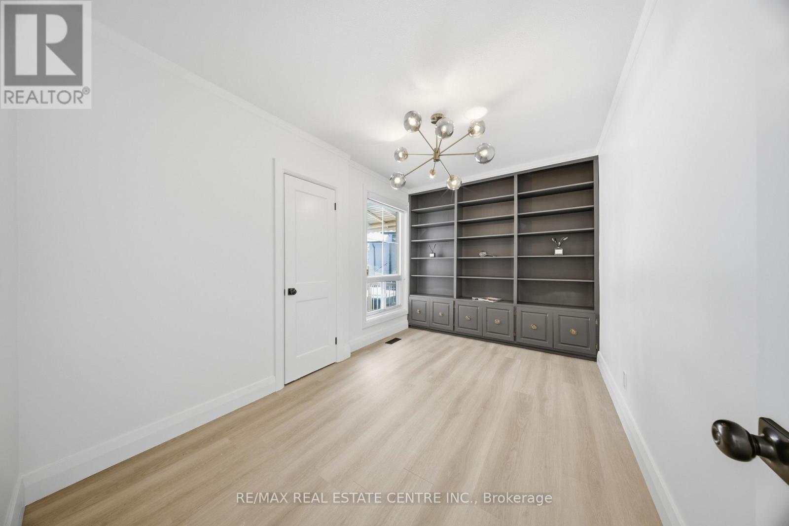 Apt. A (Upper) - 70 Beaverbrook Avenue, Toronto, Ontario  M9B 2N6 - Photo 13 - W12810348