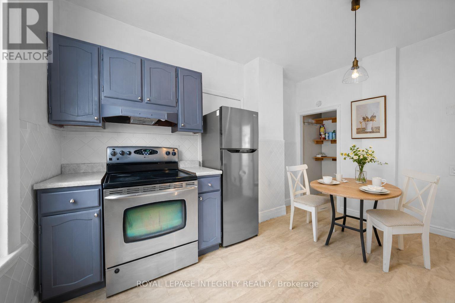 1 - 247 Flora Street, Ottawa, Ontario  K1R 5R8 - Photo 15 - X12838620