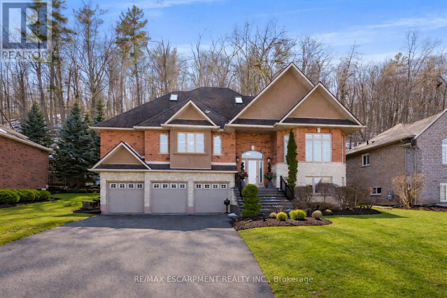 130 Dorchester Drive, Grimsby, Ontario  L3M 1A8 - Photo 37 - X12838456