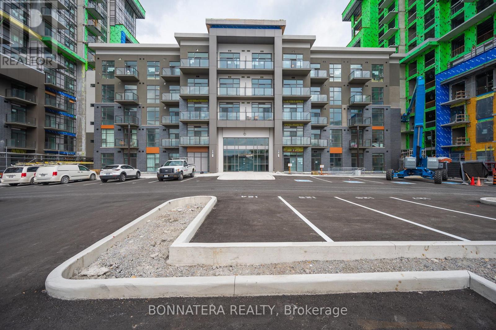 223 - 450 Dundas Street E, Hamilton, Ontario  L8B 1Z2 - Photo 1 - X12838526