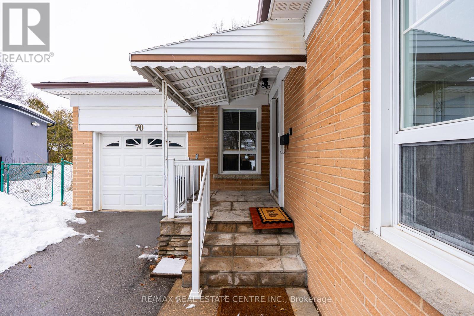 Apt. A (Upper) - 70 Beaverbrook Avenue, Toronto, Ontario  M9B 2N6 - Photo 19 - W12810348