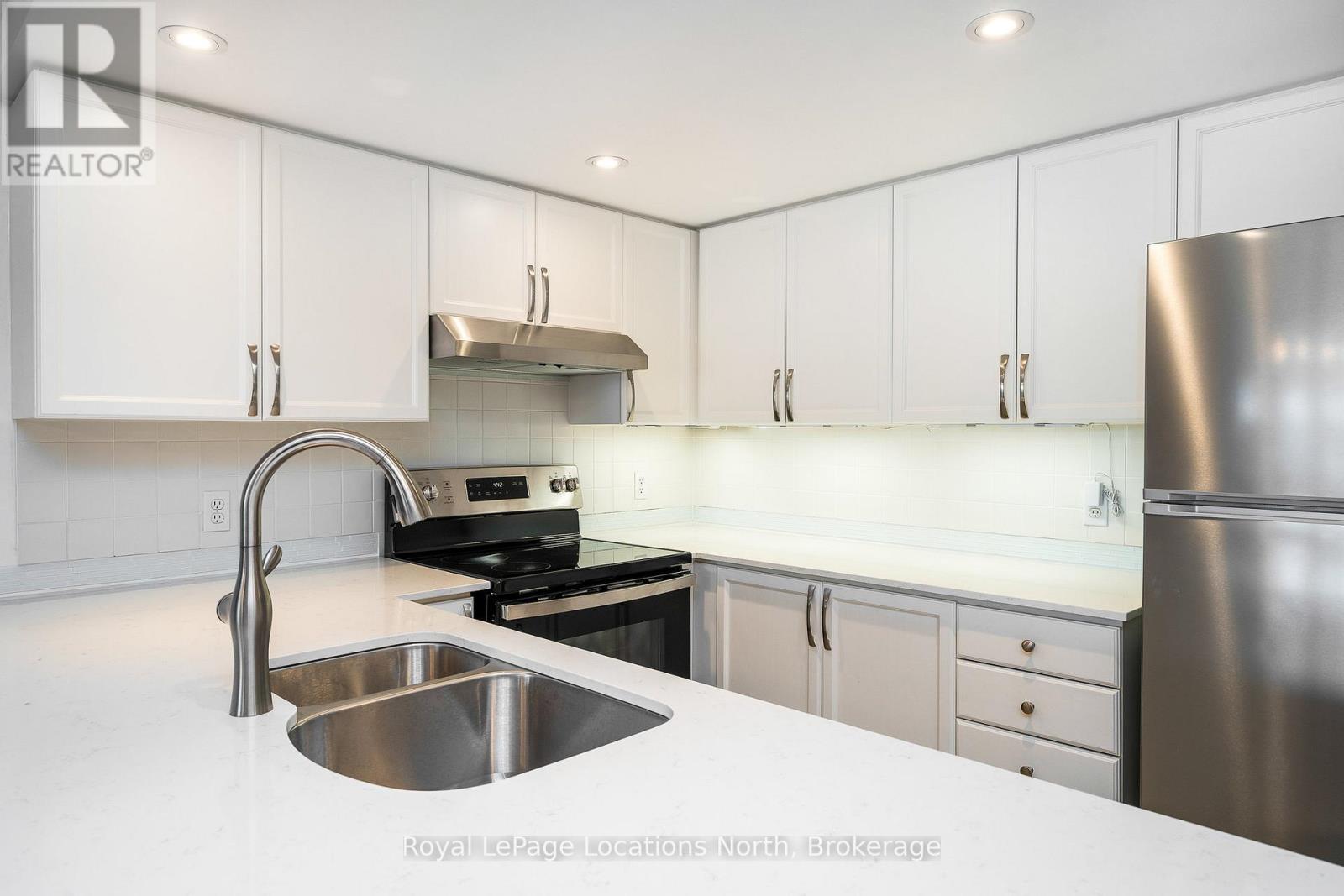 404 - 16 Raglan Street, Collingwood, Ontario  L9Y 4Y2 - Photo 17 - S12838652