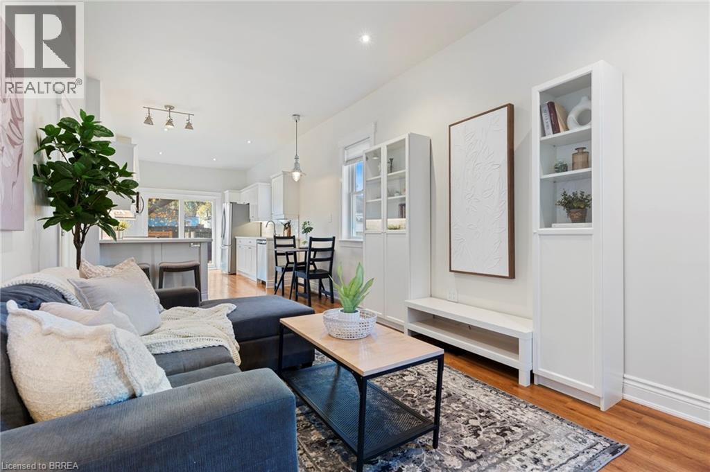 14 Spring Street, Brantford, Ontario  N3T 4M3 - Photo 6 - 40785822