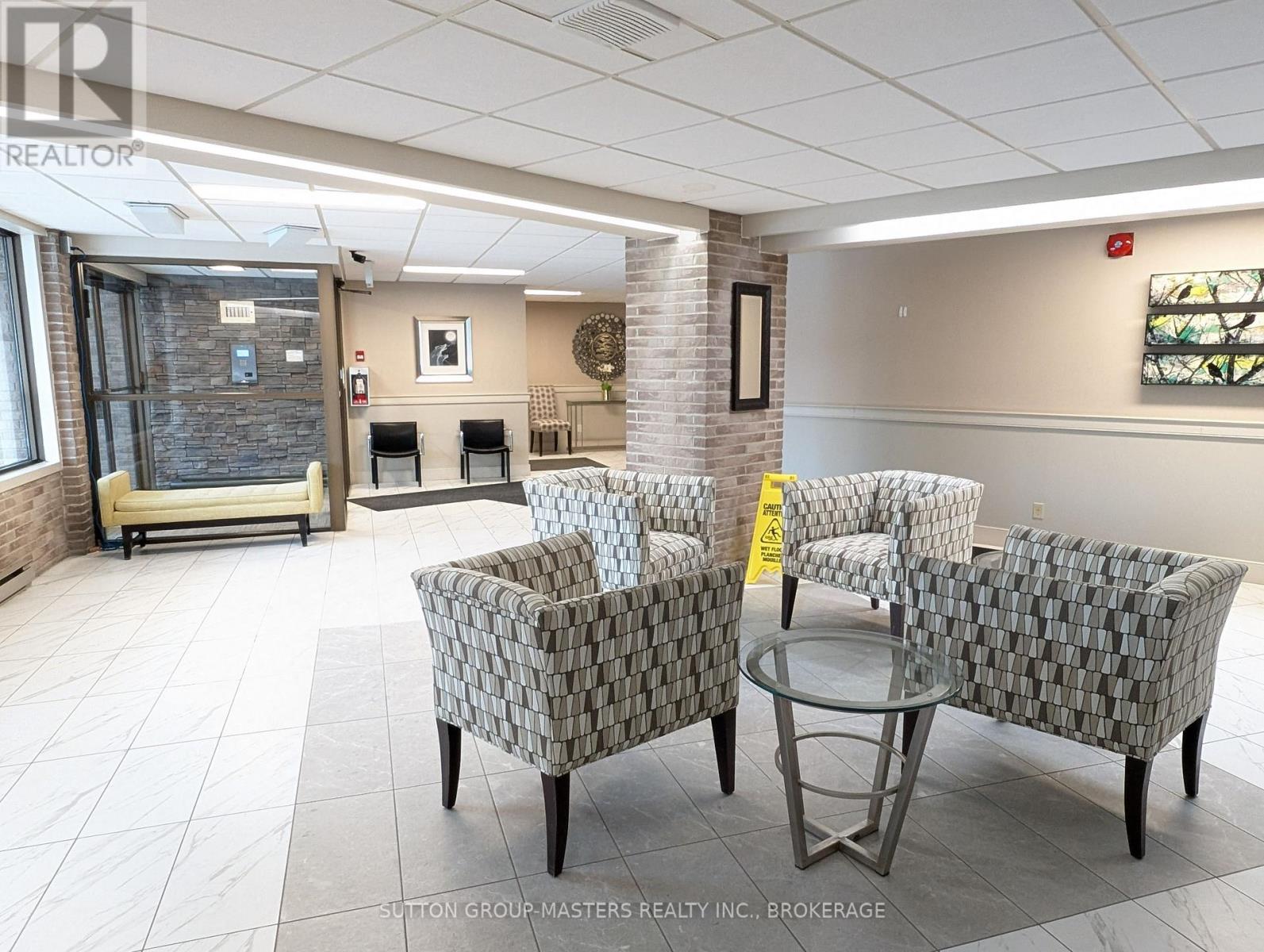 404 - 334 Queen Mary Road, Kingston, Ontario  K7M 7E7 - Photo 4 - X12838780