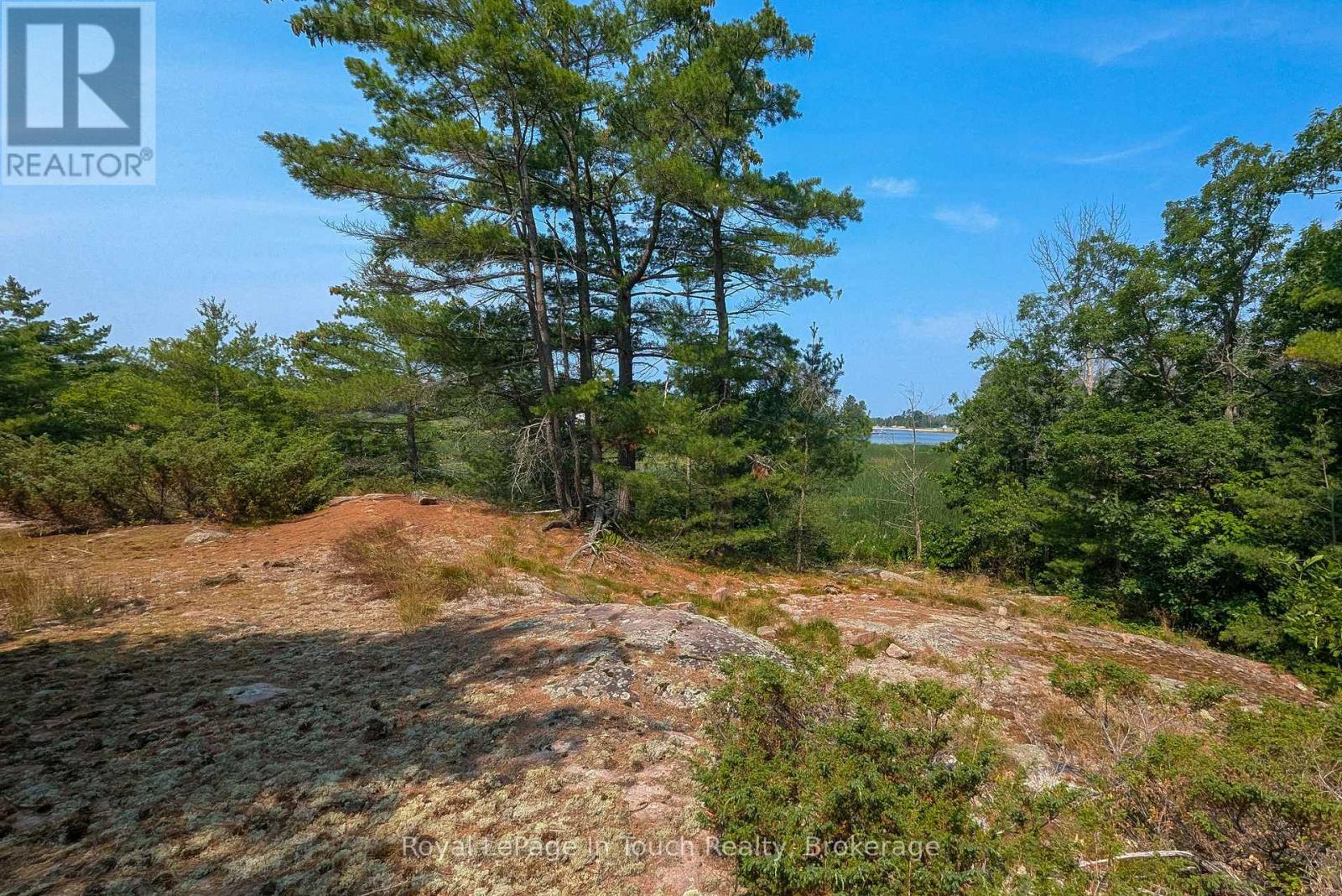 180 PRISQUE ROAD, Georgian Bay, Ontario