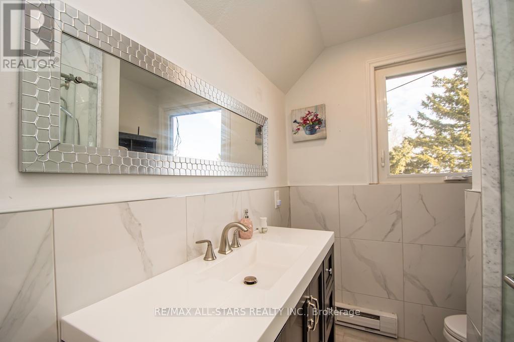 122 Fenelon Drive, Kawartha Lakes, Ontario  K0M 1G0 - Photo 19 - X12838700