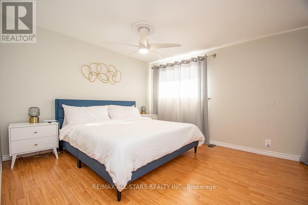 122 Fenelon Drive, Kawartha Lakes, Ontario  K0M 1G0 - Photo 22 - X12838700