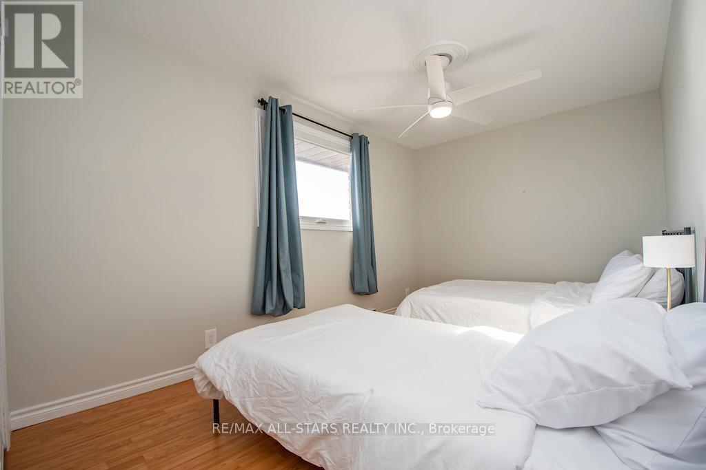 122 Fenelon Drive, Kawartha Lakes, Ontario  K0M 1G0 - Photo 24 - X12838700