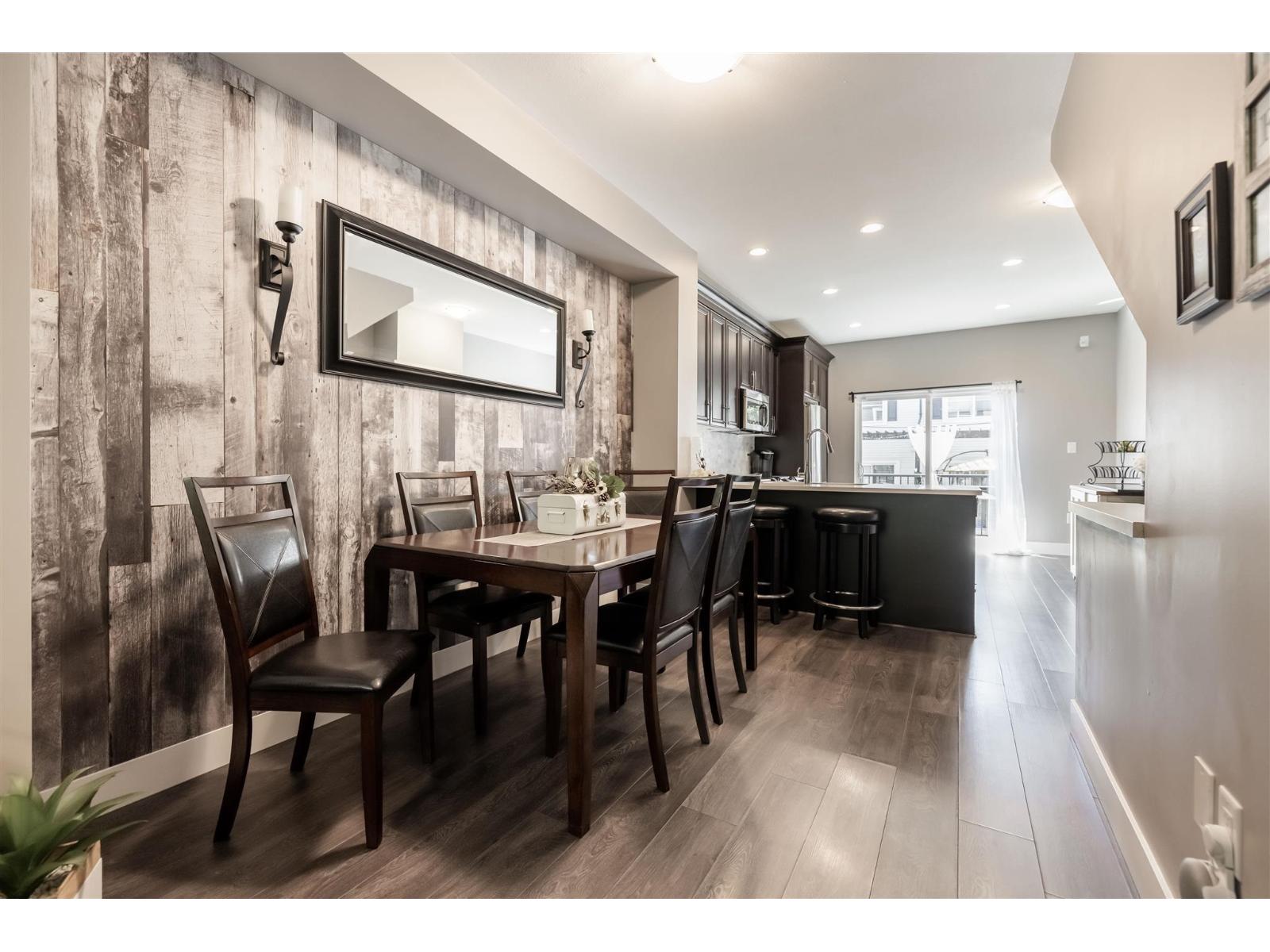 10 19180 65 Avenue, Surrey, British Columbia  V4N 6M5 - Photo 3 - R3095271