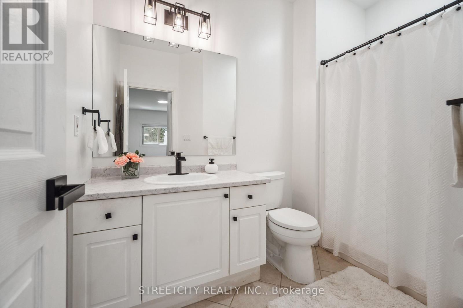 211 - 2025 Meadowgate Boulevard S, London South, Ontario  N6M 1K9 - Photo 20 - X12838638