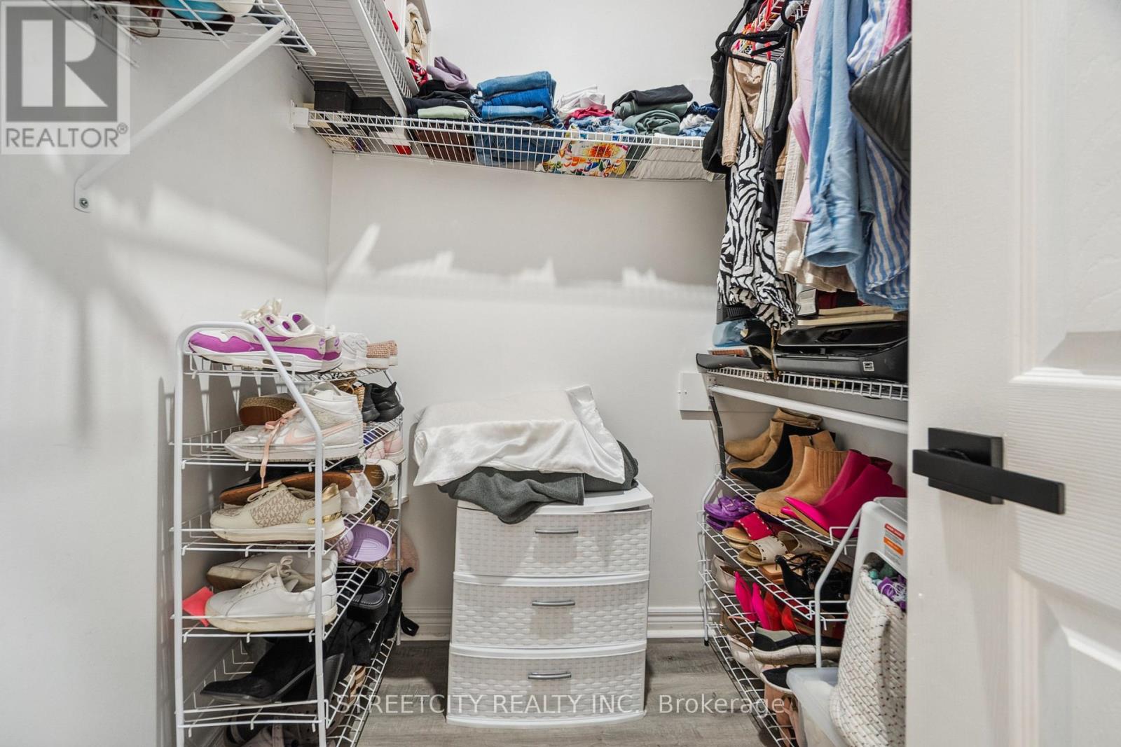 211 - 2025 Meadowgate Boulevard S, London South, Ontario  N6M 1K9 - Photo 21 - X12838638