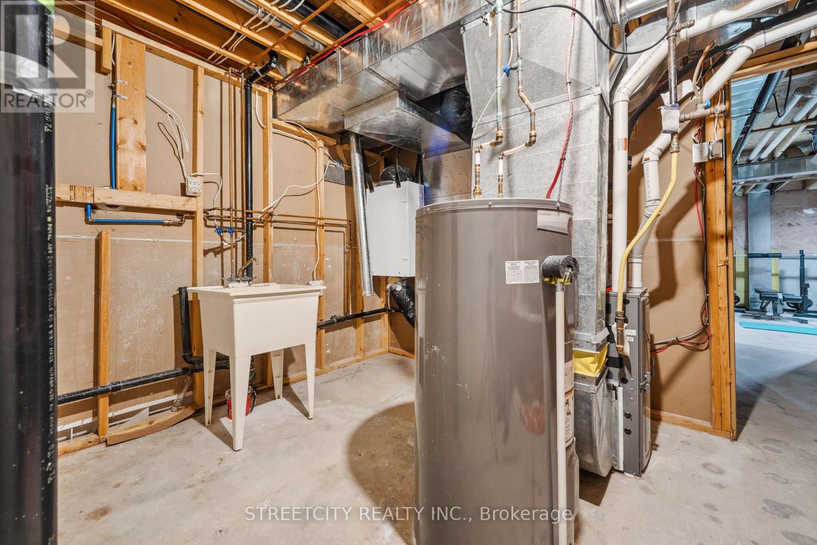 211 - 2025 Meadowgate Boulevard S, London South, Ontario  N6M 1K9 - Photo 23 - X12838638