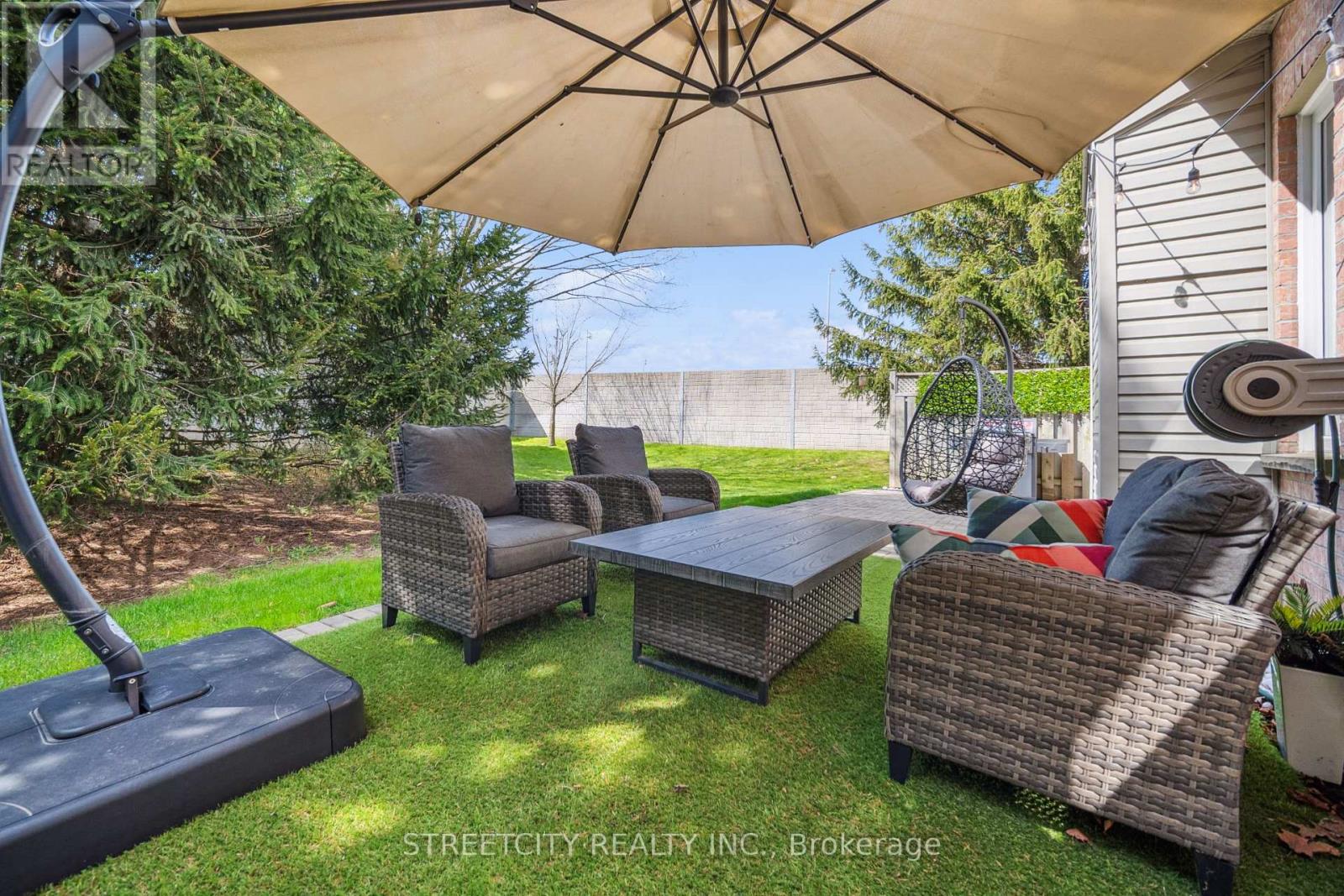 211 - 2025 Meadowgate Boulevard S, London South, Ontario  N6M 1K9 - Photo 36 - X12838638