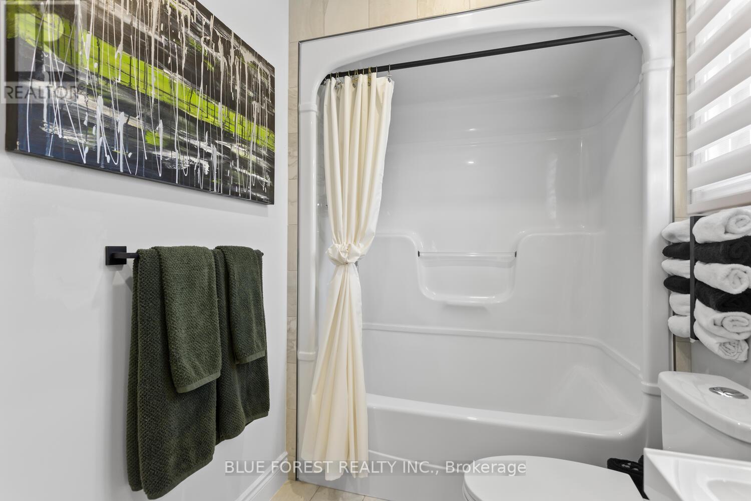 42126 Mcbain Line, Central Elgin, Ontario  N5P 4R1 - Photo 25 - X12838658