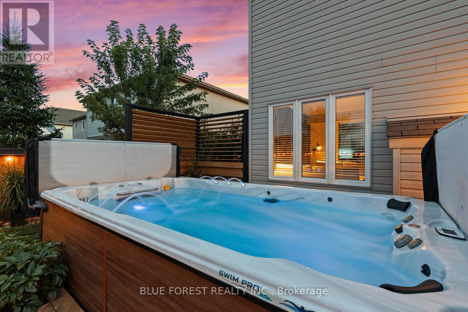 42126 Mcbain Line, Central Elgin, Ontario  N5P 4R1 - Photo 37 - X12838658