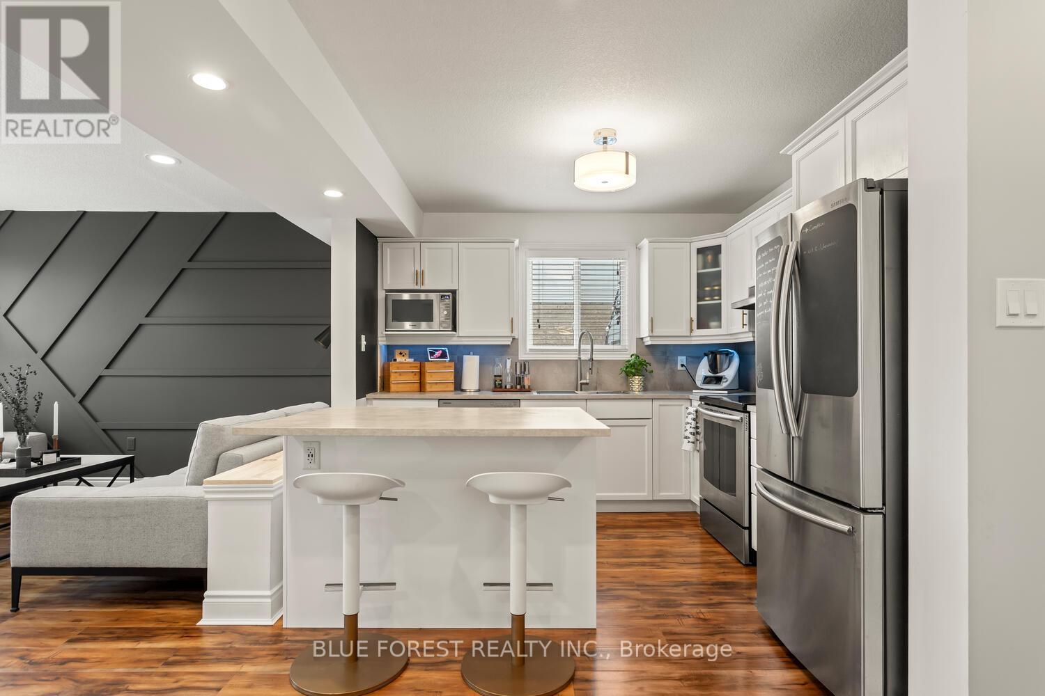 42126 Mcbain Line, Central Elgin, Ontario  N5P 4R1 - Photo 7 - X12838658